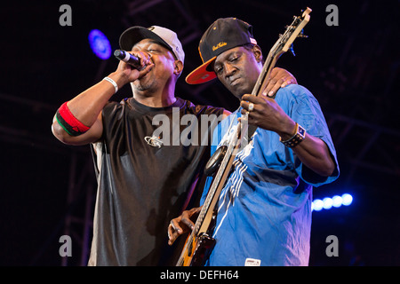 Chuck D und Flavor Flav von der amerikanischen hip Hop Gruppe Public Enemy, die live auf dem Heitere Open Air Konzert, Zofingen Stockfoto