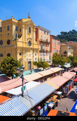 Der Morgen Obst- und Gemüsemarkt, Cours Saleya, Nizza, Alpes Maritimes, Provence, Cote d ' Azur, Côte d ' Azur, Frankreich Stockfoto