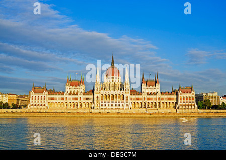 Parlamentsgebäude, Ufer der Donau, UNESCO-Weltkulturerbe, Budapest, Ungarn, Europa Stockfoto