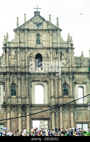 Eines der Wahrzeichen in Asien, Macau St Paul Kirchenruine, der UNESCO. Stockfoto