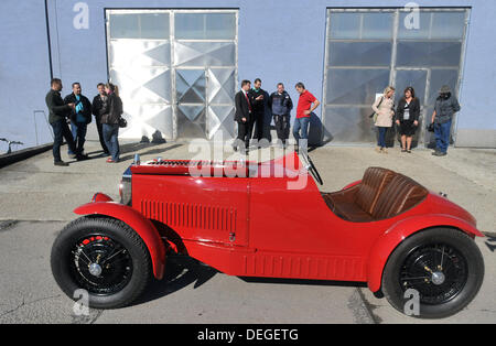 Restaurierte Rennwagen Wikov 7/28, fast 90 Jahre alt, in Koprivnice, Tschechische Republik, 18. September 2013 gilt. Wikov wurde von Ecorra Firma restauriert und es ist eines der letzten Fahrzeuge waren nur zehn Stück produziert. (Foto/Jaroslav Ozana CTK) Stockfoto