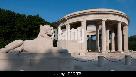 Löwenstatue am Ploegsteert Denkmal für die fehlende, auffallende Ypres, Flandern Stockfoto