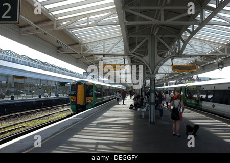 Eastbourne Hauptleitung rail Station East Sussex Südküste von England uk 2013 Stockfoto