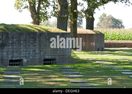 Der deutsche Soldatenfriedhof Langemarck vom ersten Weltkrieg, auffallende Ypres, Belgien Stockfoto