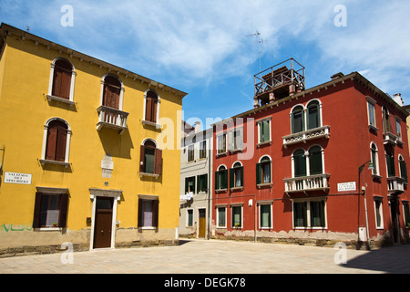 Fassade der Gebäude, Murano, Venedig, Veneto, Italien Stockfoto