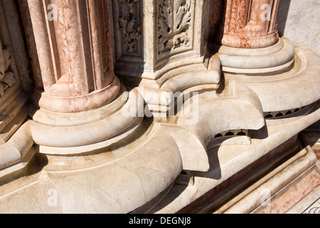 Details zu einer Kathedrale Duomo Di Siena, Siena, Toskana, Italien Stockfoto