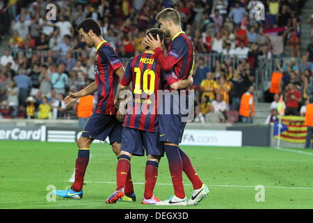 Barcelona, Spanien. 18. September 2013. UEFA Champions League Spieltag 1 Gruppenbild H zeigen Gerard Pique in Aktion beim Spiel zwischen FC Barcelona gegen AFC Ajax im Camp Nou Credit: Action Plus Sport Bilder/Alamy Live News Stockfoto