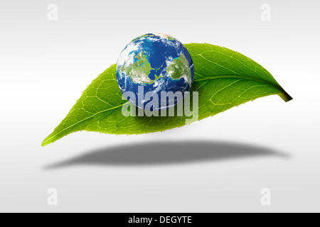 Digitalen Verbund aus Erde und Greenn Blatt Stockfoto