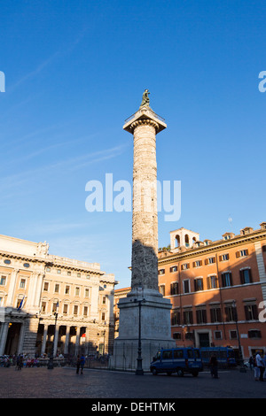 Spalte von Marcus Aurelius in Piazza Colonna, Rom, Latium, Italien Stockfoto