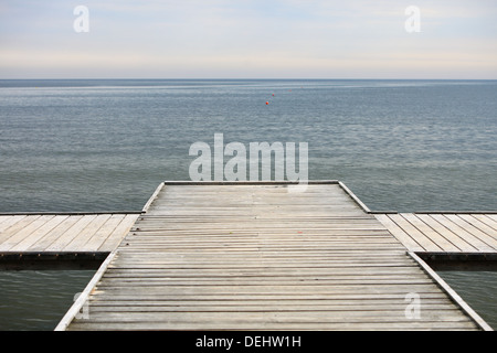 alte hölzerne leeren Pier Steg am Meer - Sopot-Polen Stockfoto
