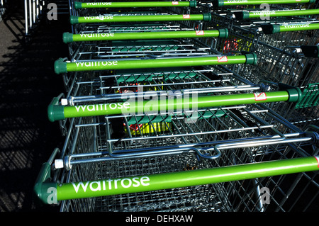 Waitrose Supermarkt Trolleys Hythe Kent Niederlassung Großbritannien 2013 Stockfoto