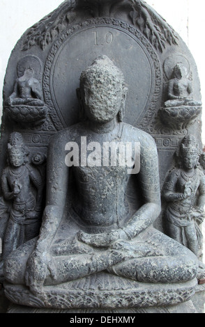 Buddha, vom 10. Jahrhundert fand in Bihar jetzt ausgesetzt im Indian Museum in Kalkutta, auf 24. November 2012 Stockfoto
