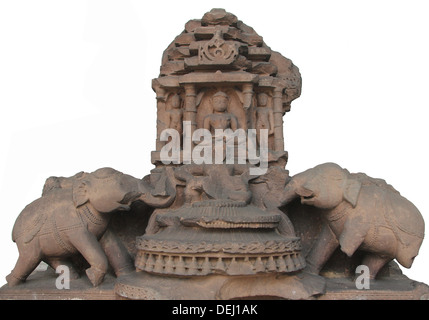 Jina, begleitet von Elefanten, aus dem 11. Jahrhundert fand in Madhya Pradesh ausgesetzt nun im Indian Museum in Kalkutta Stockfoto
