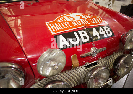 1963 Mini Cooper S. Heritage Motor Centre ist die größte Sammlung britischer Klassiker Oldtimer. Gaydon, England, Vereinigtes Königreich. Stockfoto