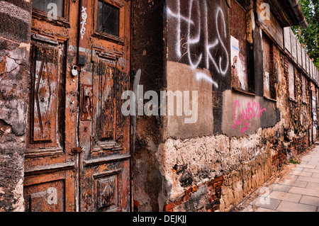 Überbleibsel des Ghettos Wand in die Kazimierz in Krakau früher das jüdische Viertel der Stadt in Polen Stockfoto