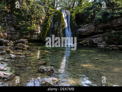 Janets Foss Wasserfall bei Malham West Yorkshire Stockfoto