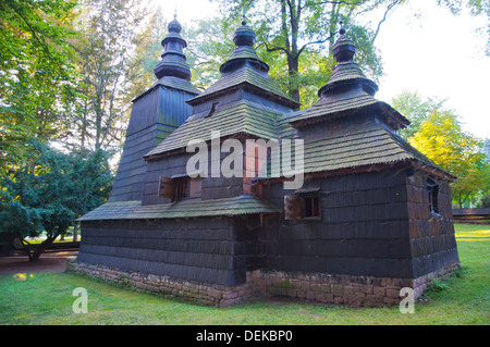 Kostel Sv. Mikuláše hölzerne Kirche Jiraskovy Sady park Hradec Kralove Stadt Böhmen Tschechien Osteuropa Stockfoto