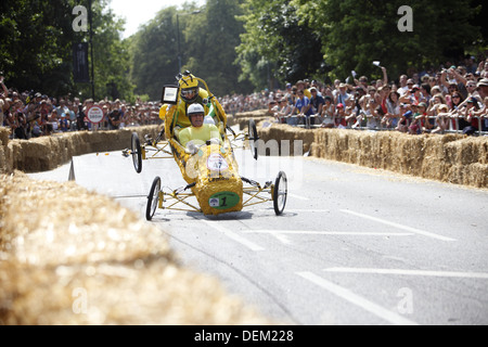 Red Bull Seifenkistenrennen, im Alexandra Palace in London, England im Sommer 2013 statt Stockfoto