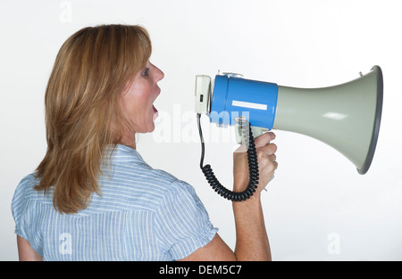 Frau mit einem Megaphon Stockfoto