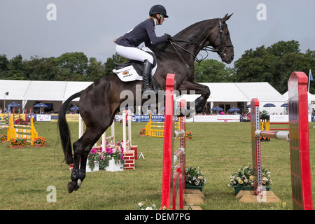 Emily King auf Brookleigh beim Festival of British Eventing - Gatcombe Park 2013 Stockfoto