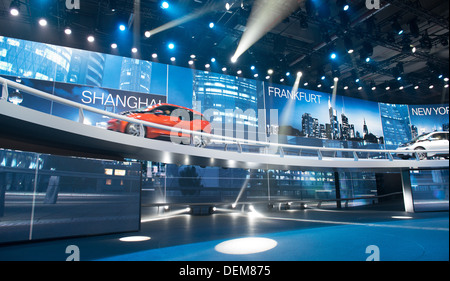 FRANKFURT - 16 SEPT: BMW Performance auf der 65. IAA (Internationale Automobil-Ausstellung) Stockfoto