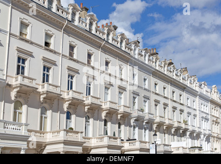 Georgische Stuck vordere Häuser in Kensington London Stockfoto