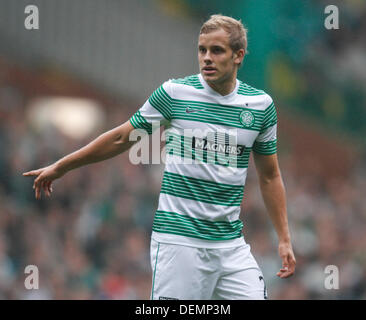 Glasgow, Schottland. 21. September 2013. Teemi Pukki debütierte nach Hause während der schottischen Premier League Spiel zwischen Celtic Glasgow und St. Johnstone von Parkhead. Bildnachweis: Aktion Plus Sport/Alamy Live-Nachrichten Stockfoto