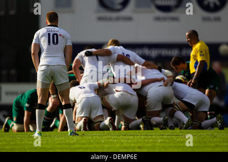 Leicester, UK. 21. September 2013. Aktion während der Aviva Premiership Runde 3-Match zwischen Leicester Tigers und Newcastle Falcons spielte an der Welford Road, Leicester Credit: Graham Wilson/Alamy Live News Stockfoto