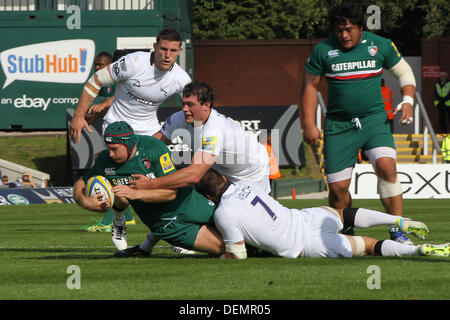 Leicester, UK. 21. September 2013. Thomas Waldrom der Tiger auf die Ladung während der Aviva Premiership Spiel zwischen Leicester Tigers und Newcastle Falcons von Welford Road. Bildnachweis: Aktion Plus Sport/Alamy Live-Nachrichten Stockfoto