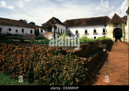 Das Kloster und die Kirche von Santa Monica in Old Goa in Panaji, auch bekannt als Panjim im Bundesstaat Goa im Südwesten Indiens Stockfoto