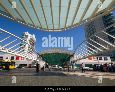 Vasco da Gama Shopping-Center neben der Gare Do Oriente Bahnhof in Lissabon, Portugal Stockfoto