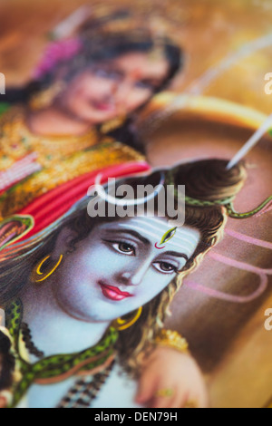 Lord Shiva und Parvathi auf einem hinduistischen Plakat. Selektiven Fokus Stockfoto