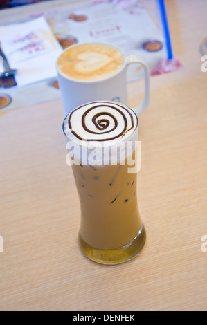 Eiskaffee Latte für frisch zu trinken Stockfoto