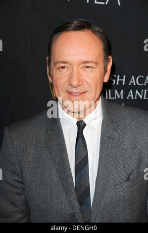 Los Angeles, CA. 21. September 2013. Kevin Spacey im Ankunftsbereich für BAFTA Los Angeles Pre-Emmy TV Tea Party, SLS Hotel, Los Angeles, CA 21. September 2013. Bildnachweis: Elizabeth Goodenough/Everett Collection/Alamy Live-Nachrichten Stockfoto