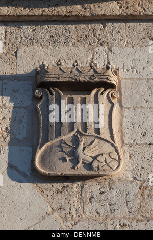 Wappen am Eingang des Hotel Convento Las Claras - Peñafiel, Provinz Valladolid, Kastilien und León, Spanien Stockfoto