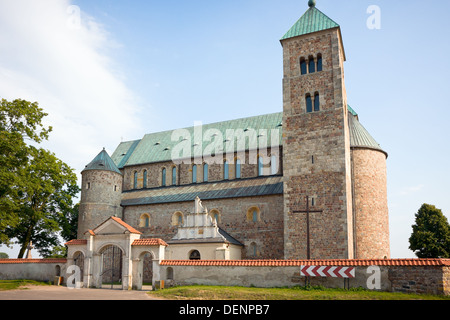 Kirche in Tum Dorf in Polen (in der Nähe von Łęczyca City) Stockfoto