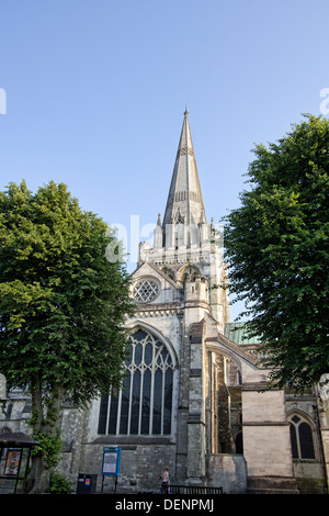 Nördliche Stirnseite der Chichester Kathedrale in West Sussex UK Stockfoto