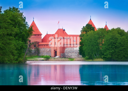 Hauptturm und Eingang Trakai Burg einer der berühmtesten Orte in Litauen Stockfoto