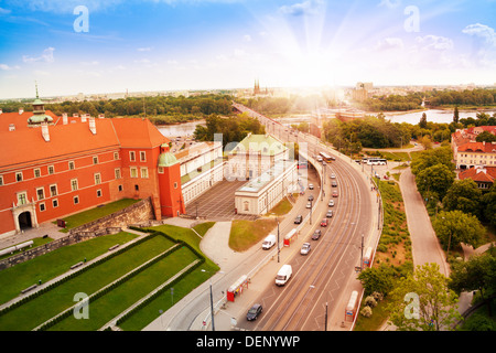 Weichsel und Brücke in Warschau, die Hauptstadt von Polen Stockfoto