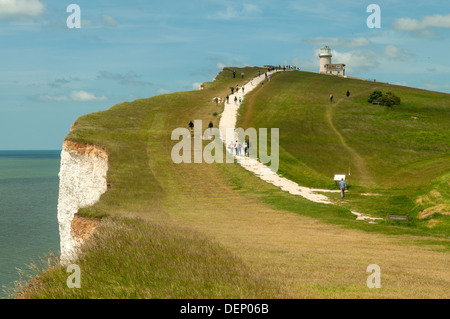 Leuchtturm auf den Klippen bei Beachy Head, East Sussex, England Stockfoto