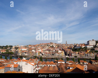 Blick auf Porto von Vila Nova De Gaia, Portugal, Europa Stockfoto