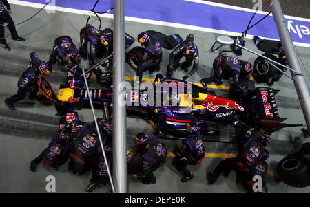 Singapur. 22. September 2013. Sebastian Vettel, Red Bull Racing, pit Stop, Formel 1 GP Singapur, 22.09.2013, Foto: Mspb / Thomas Melzer/Dpa/Alamy Live-Nachrichten Stockfoto