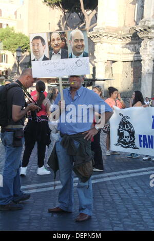 Rom, Italien. 21. September 2013. Protest gegen die Deponie bei Divino Amore Falcognana Bereich, Rom, Italien: Gari Wyn Williams / Alamy Live News Stockfoto