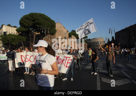 Rom, Italien. 21. September 2013. Protest gegen die Deponie bei Divino Amore Falcognana Bereich, Rom, Italien: Gari Wyn Williams / Alamy Live News Stockfoto