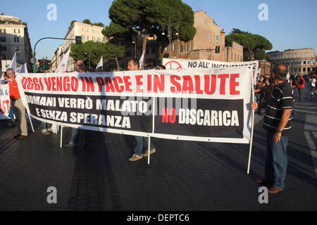 Rom, Italien. 21. September 2013. Protest gegen die Deponie bei Divino Amore Falcognana Bereich, Rom, Italien: Gari Wyn Williams / Alamy Live News Stockfoto