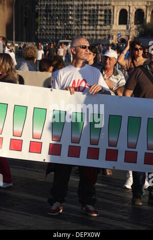 Rom, Italien. 21. September 2013. Protest gegen die Deponie bei Divino Amore Falcognana Bereich, Rom, Italien: Gari Wyn Williams / Alamy Live News Stockfoto