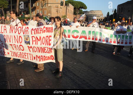 Rom, Italien. 21. September 2013. Protest gegen die Deponie bei Divino Amore Falcognana Bereich, Rom, Italien: Gari Wyn Williams / Alamy Live News Stockfoto