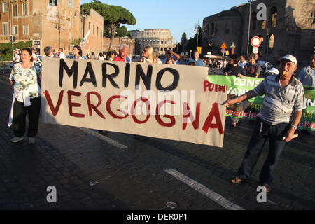 Rom, Italien. 21. September 2013. Protest gegen die Deponie bei Divino Amore Falcognana Bereich, Rom, Italien: Gari Wyn Williams / Alamy Live News Stockfoto