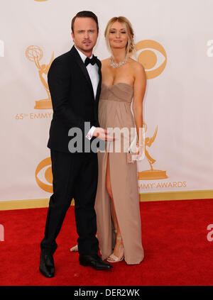 22. September 2013 - statt Los Angeles, Kalifornien, US - Schauspieler AARON PAUL und LAUREN PARSEKIAN bei der 65. Annual Primetime Emmy Awards im Nokia Theatre L.A. LIVE am Sonntag in Los Angeles. (Kredit-Bild: © D. Long/Globe Photos/ZUMAPRESS.com) Stockfoto