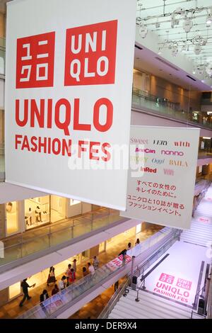 Tokio, Japan. 23. September 2013. Gesamtansicht, Sep 29, 2013: "UNIQLO Fashion Festival" in Tokio am 23. September 2013. Bildnachweis: Yohei Osada/AFLO/Alamy Live-Nachrichten Stockfoto